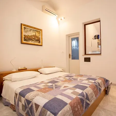 Volarevic Apartment